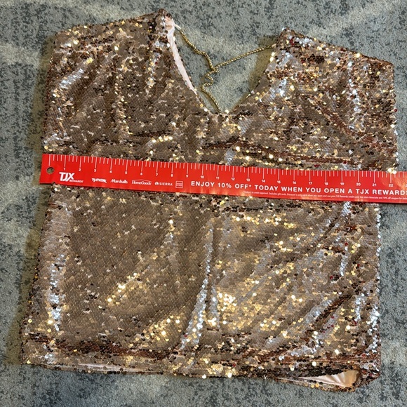Lavish sequined top - Picture 6 of 8